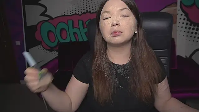 Snapshot of RosieMoons chatting on 09-10-25, 07:25 RosieMoons online show from 09-10-25, 07:25