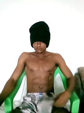 Snapshot of Samir4123 chatting on 02-13-25, 04:22 Samir4123 online show from 02-13-25, 04:22