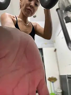 Snapshot of IzanamiTime chatting on 01-05-25, 02:17 IzanamiTime online show from 01-05-25, 02:17