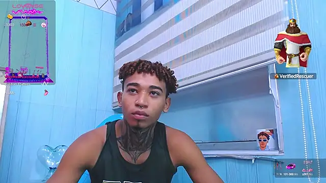 Snapshot of sexy_blacks_ chatting on 01-28-25, 02:42 sexy blacks online show from 01-28-25, 02:42