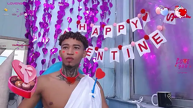 Snapshot of sexy_blacks_ chatting on 02-14-25, 12:14 sexy blacks online show from 02-14-25, 12:14