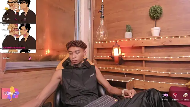 Snapshot of sexy_blacks_ chatting on 02-18-25, 11:33 sexy blacks online show from 02-18-25, 11:33