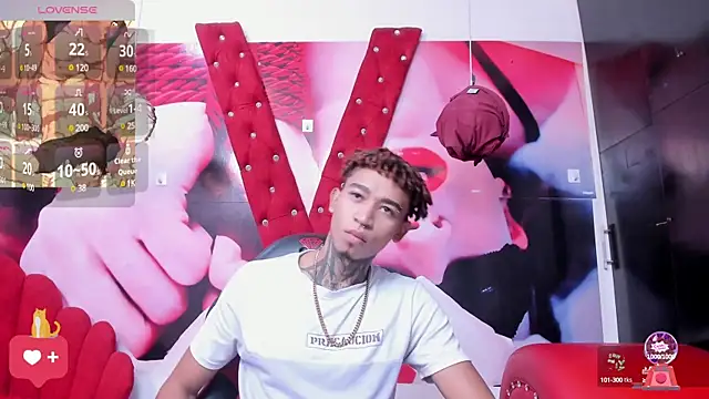 Snapshot of sexy_blacks_ chatting on 03-06-25, 11:36 sexy blacks online show from 03-06-25, 11:36