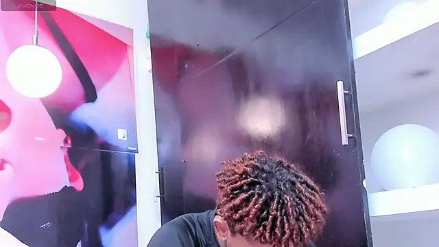 Snapshot of sexy_blacks_ chatting on 03-08-25, 11:27 sexy blacks online show from 03-08-25, 11:27