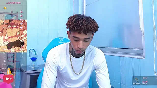 Snapshot of sexy_blacks_ chatting on 03-10-25, 02:37 sexy blacks online show from 03-10-25, 02:37