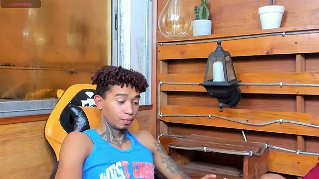 Snapshot of sexy_blacks_ chatting on 09-18-25, 11:56 sexy blacks online show from 09-18-25, 11:56