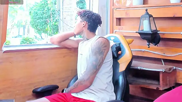 Snapshot of sexy_blacks_ chatting on 09-22-25, 11:34 sexy blacks online show from 09-22-25, 11:34