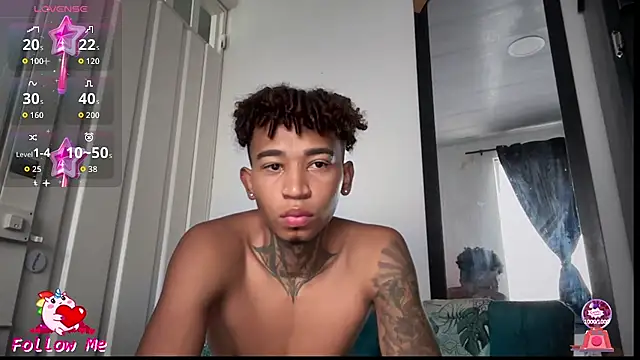 Snapshot of sexy_blacks_ chatting on 11-19-25, 12:05 sexy blacks online show from 11-19-25, 12:05