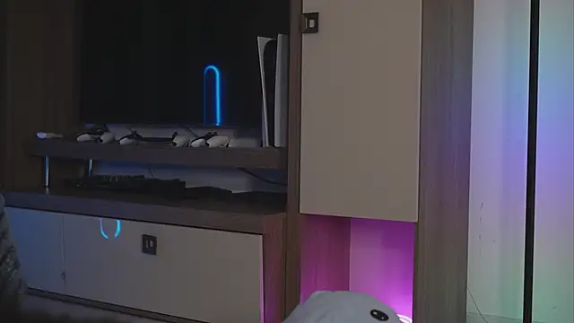 Moan4u online show from 09-16-25, 07:20