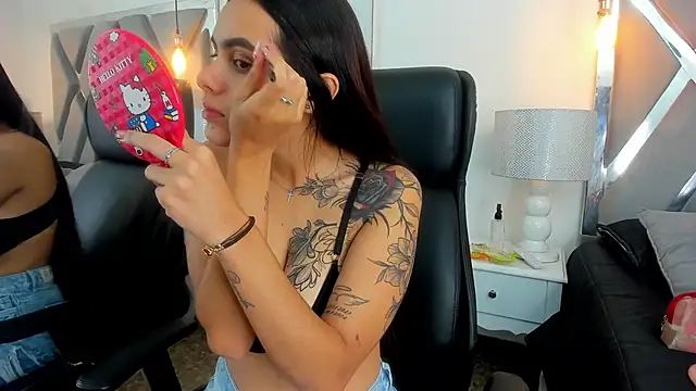 ChloeHarper  online show from 10-25-25, 12:56