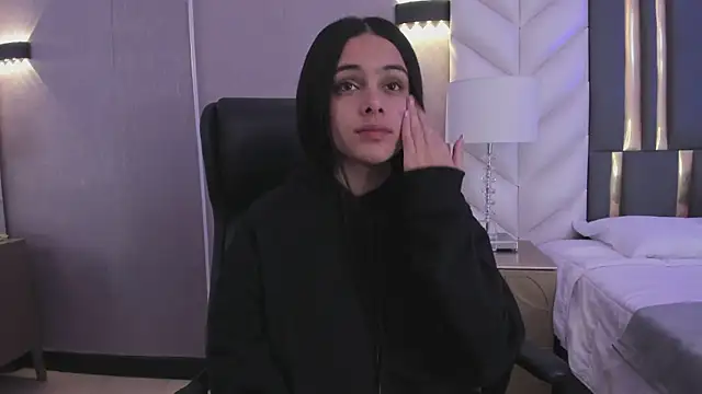 ChloeHarper  online show from 01-15-26, 12:32