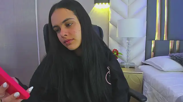 ChloeHarper  online show from 02-21-26, 12:06