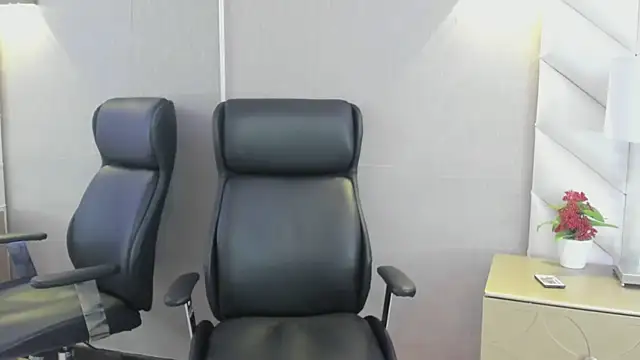 ChloeHarper  online show from 03-12-26, 11:38