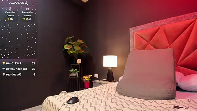 mia milff online show from 03-01-25, 09:15