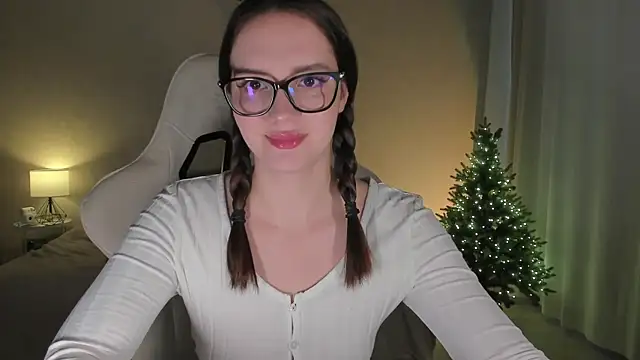 Sonia moon  online show from 12-30-24, 05:15