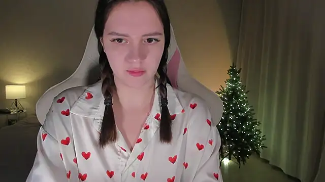 Sonia moon  online show from 01-06-25, 02:04