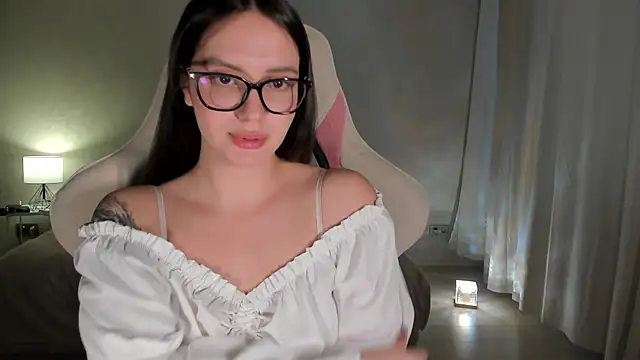 Sonia moon  online show from 01-25-25, 04:23