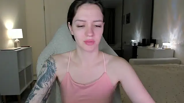 Sonia moon  online show from 10-18-25, 02:36