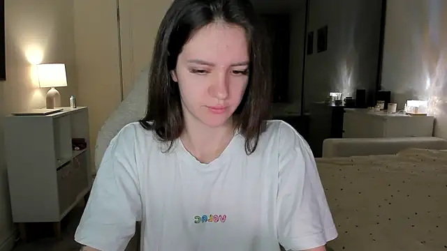 Sonia moon  online show from 10-19-25, 02:56