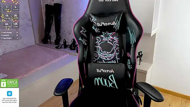 Snapshot of Latex_Kitty chatting on 01-20-25, 04:01 Latex Kitty online show from 01-20-25, 04:01