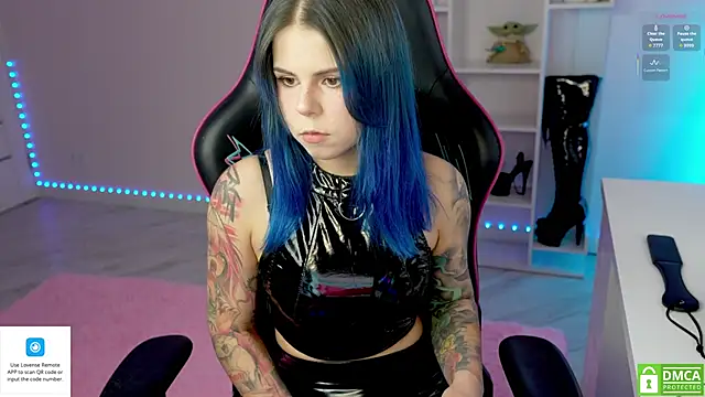 Snapshot of Latex_Kitty chatting on 09-13-25, 02:17 Latex Kitty online show from 09-13-25, 02:17