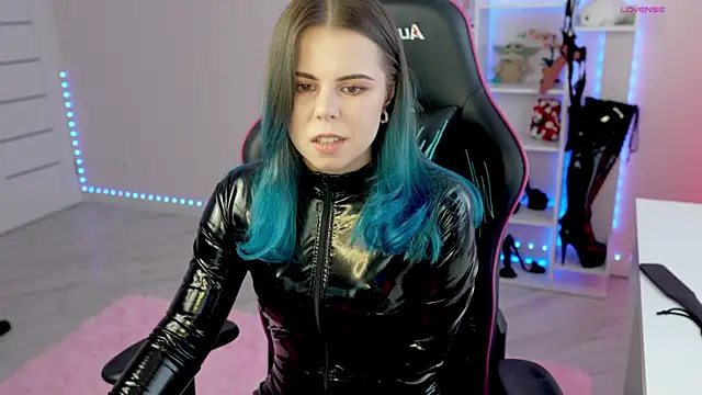 Latex Kitty online show from 04-01-26, 01:52