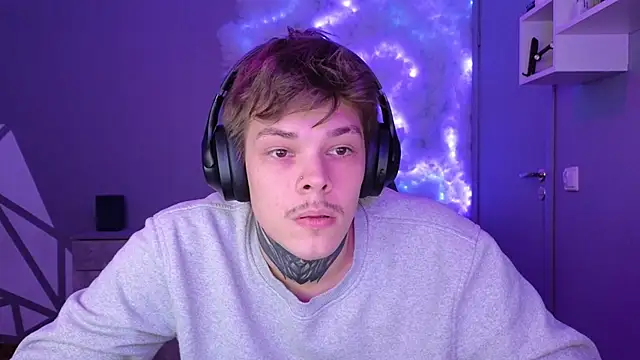 DENIS HERE online show from 12-19-24, 07:40