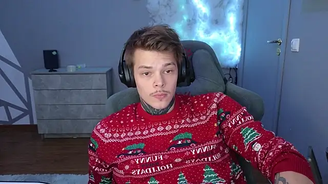 DENIS HERE online show from 12-31-24, 03:09