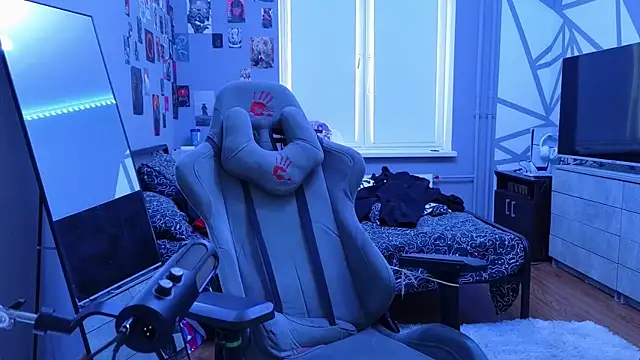 DENIS HERE online show from 02-27-25, 11:41