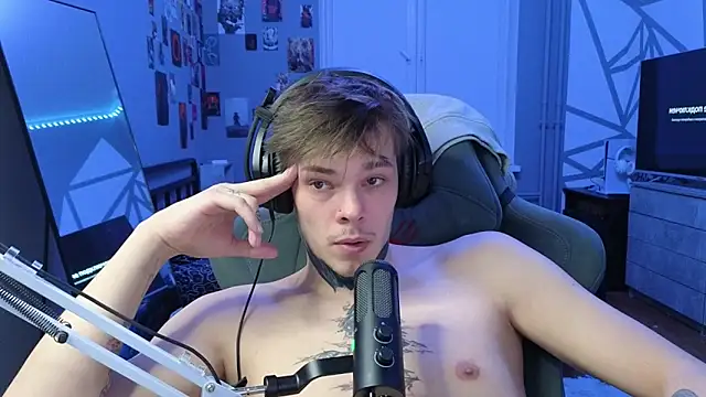 DENIS HERE online show from 03-03-25, 08:32