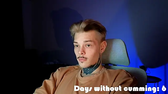 DENIS HERE online show from 04-25-26, 07:11