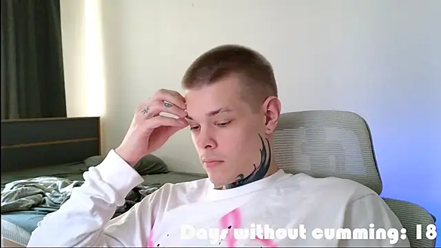 Snapshot of DENIS_HERE chatting on 05-22-26, 11:49 DENIS HERE online show from 05-22-26, 11:49