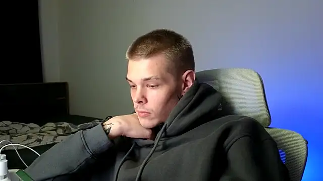 Snapshot of DENIS_HERE chatting on 05-25-26, 12:16 DENIS HERE online show from 05-25-26, 12:16