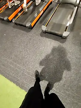 Exhibitionsplit online show from 03-02-25, 09:43