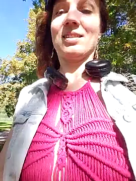 Exhibitionsplit online show from 10-14-25, 01:12