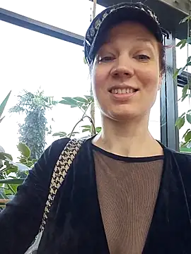 Exhibitionsplit online show from 01-15-26, 11:04