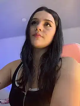 Snapshot of violet-333 chatting on 01-20-25, 06:32 violet-333 online show from 01-20-25, 06:32