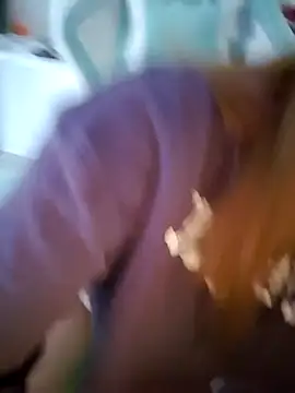 Snapshot of Ahrya_ chatting on 10-20-25, 11:27 Ahrya online show from 10-20-25, 11:27