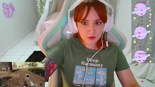 Snapshot of Ahrya_ chatting on 12-14-25, 11:42 Ahrya online show from 12-14-25, 11:42