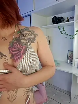 Snapshot of Ahrya_ chatting on 03-09-26, 04:44 Ahrya online show from 03-09-26, 04:44