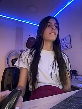 cristel 17 online show from 02-08-25, 07:15