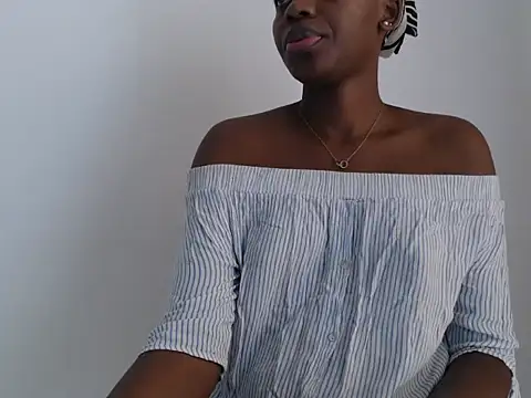 black   ghodess online show from 09-17-25, 07:43