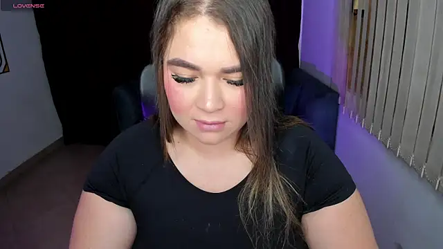 Snapshot of meliboobs_ chatting on 03-15-25, 04:02 meliboobs online show from 03-15-25, 04:02