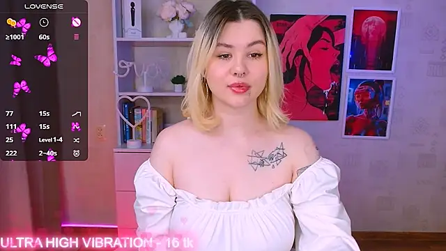 Snapshot of cutie_mili chatting on 02-01-25, 08:29 cutie mili online show from 02-01-25, 08:29