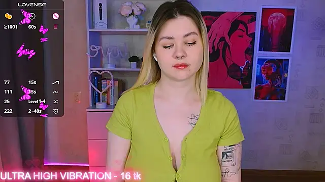 Snapshot of cutie_mili chatting on 02-04-25, 08:46 cutie mili online show from 02-04-25, 08:46