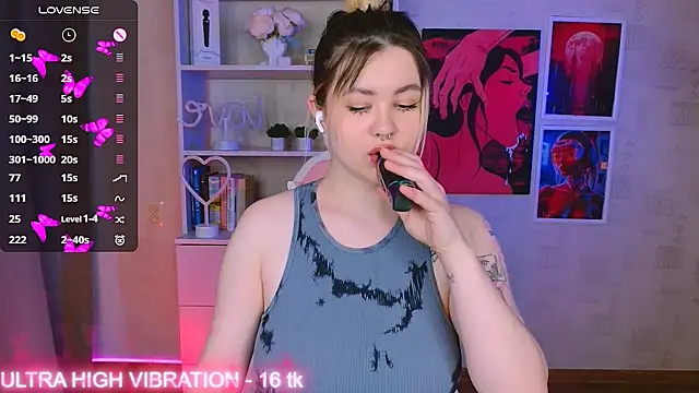 Snapshot of cutie_mili chatting on 02-05-25, 09:46 cutie mili online show from 02-05-25, 09:46