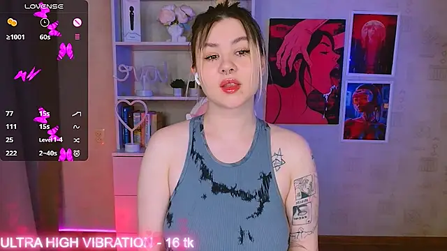 Snapshot of cutie_mili chatting on 02-05-25, 01:22 cutie mili online show from 02-05-25, 01:22