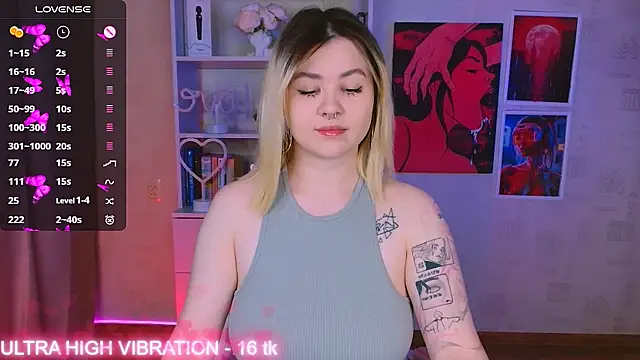 Snapshot of cutie_mili chatting on 02-10-25, 08:31 cutie mili online show from 02-10-25, 08:31