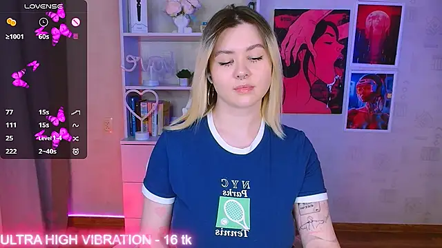 Snapshot of cutie_mili chatting on 02-12-25, 02:56 cutie mili online show from 02-12-25, 02:56