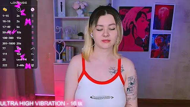 Snapshot of cutie_mili chatting on 02-18-25, 09:43 cutie mili online show from 02-18-25, 09:43